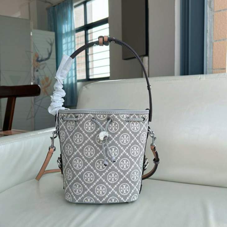 Picture of Tory Burch Handbags _SKUfw237711134fw